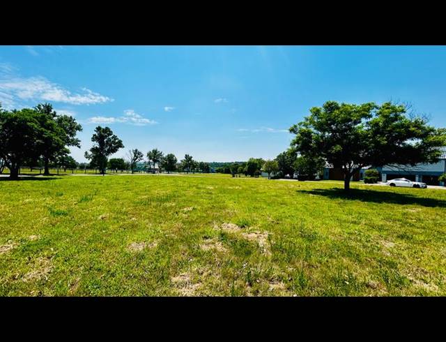 LAND FOR SALE IN WATERLAKE FARM LIFESTYLE ESTATE